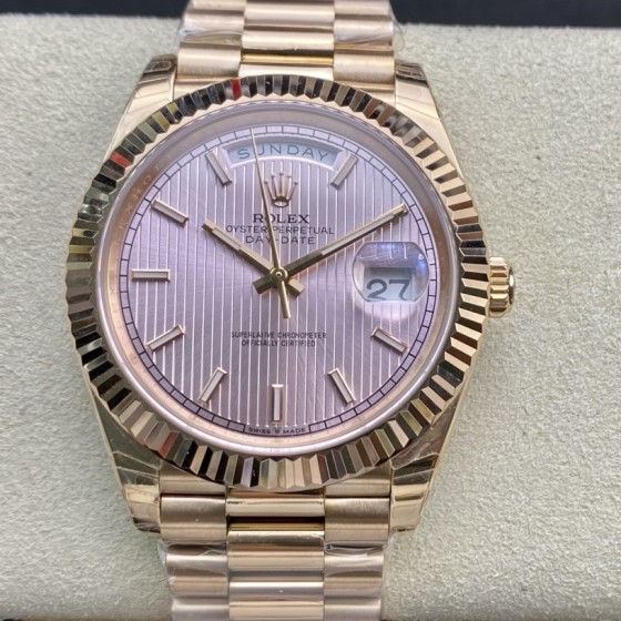 Sunday calendar series men's watch, pink dial, rose gold bezel, 40mm, rose gold President-style bracelet.